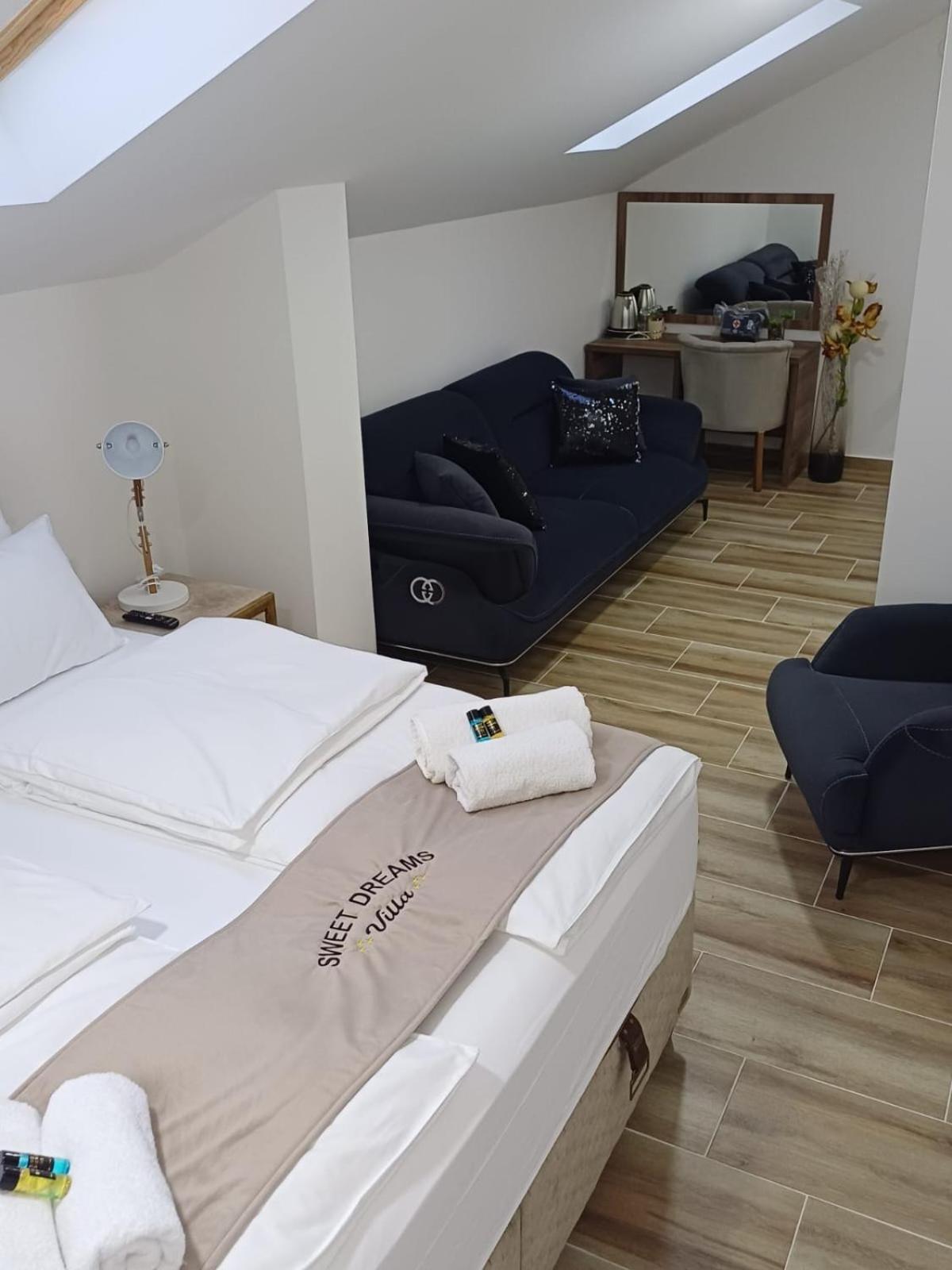 Villa Sweet Dreams โนวีซาด ภายนอก รูปภาพ