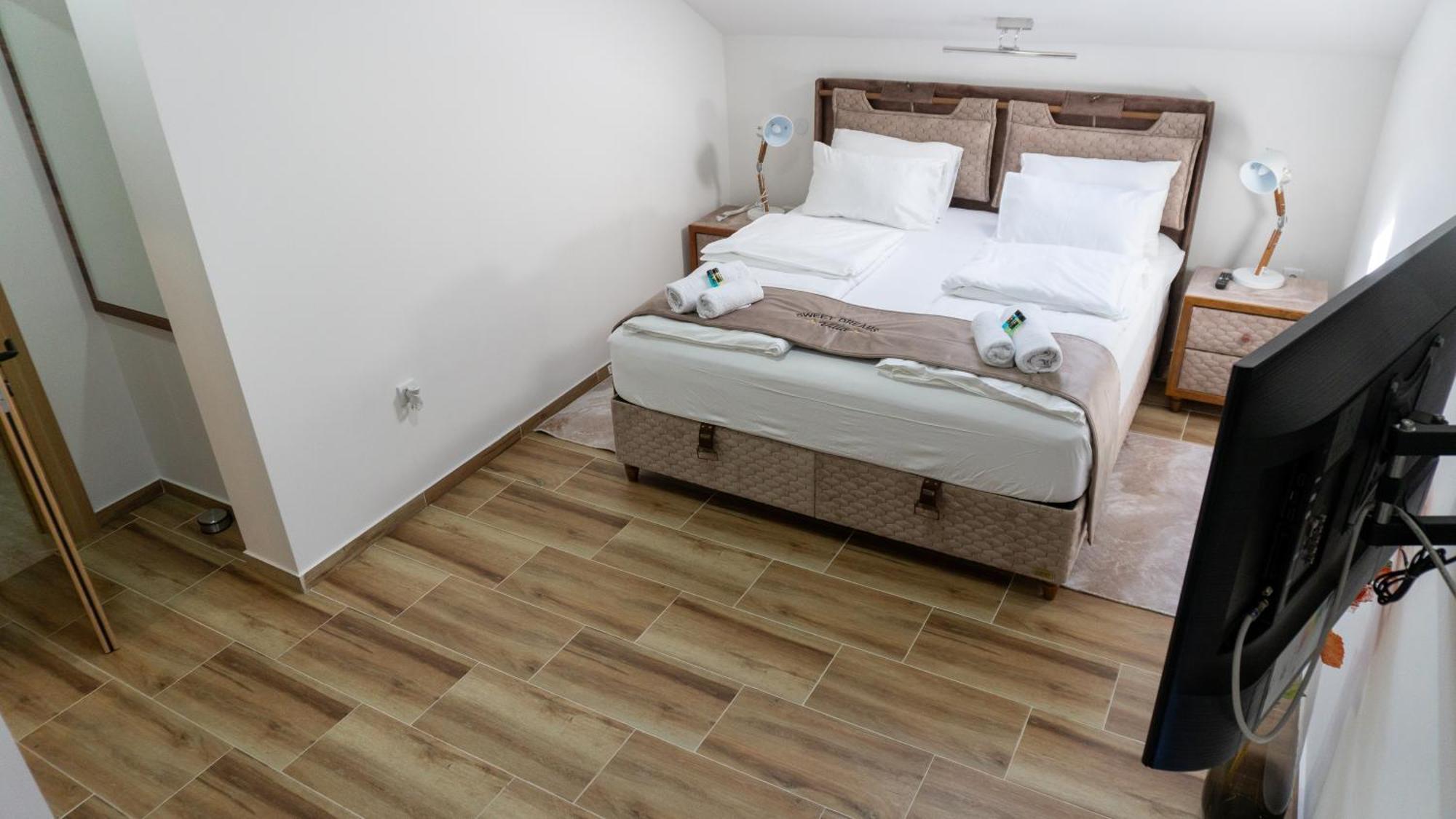 Villa Sweet Dreams โนวีซาด ภายนอก รูปภาพ