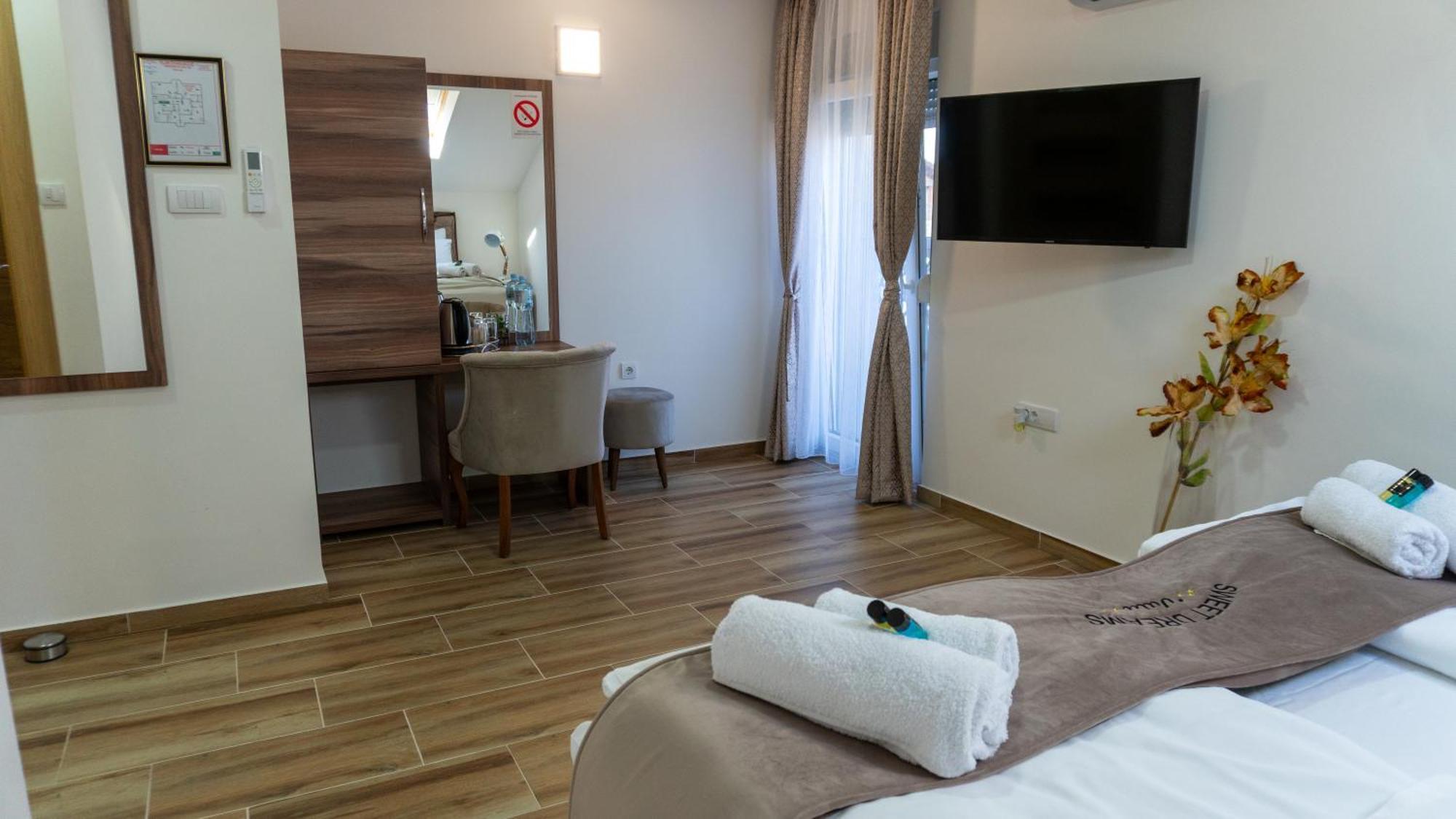 Villa Sweet Dreams โนวีซาด ภายนอก รูปภาพ