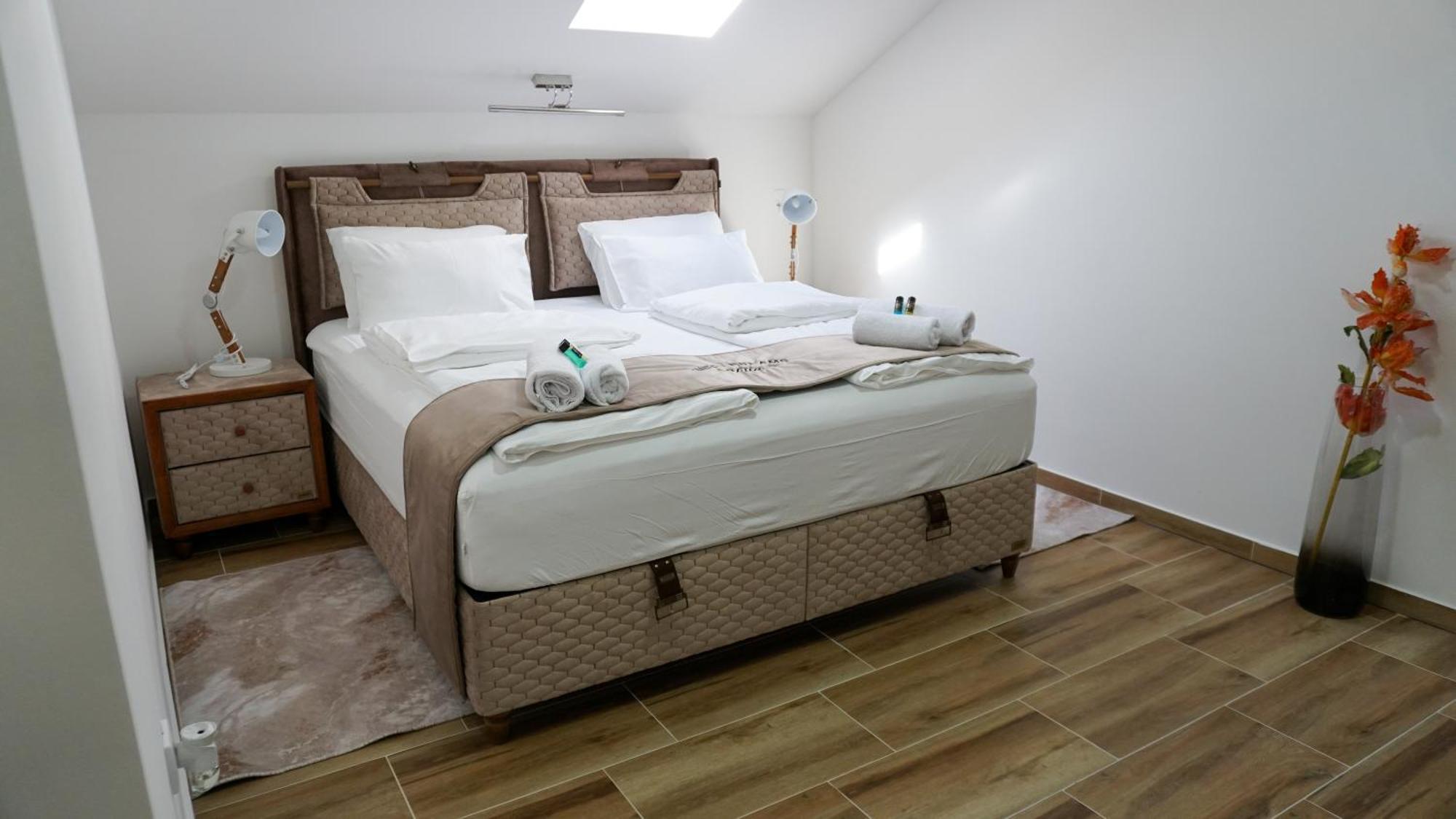 Villa Sweet Dreams โนวีซาด ภายนอก รูปภาพ